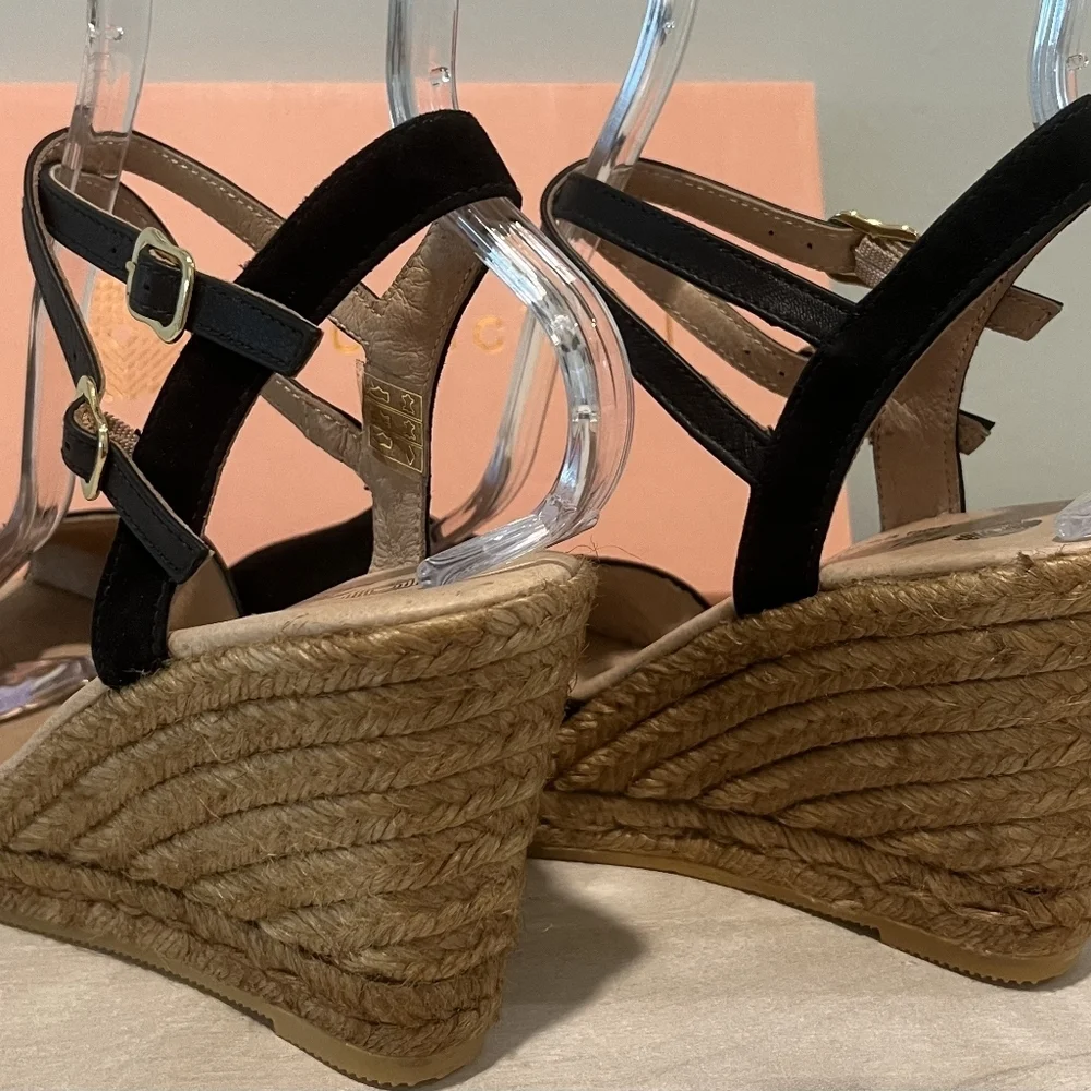 Eric Michael Gina Black‎ Leather Wedge Sandals. Size EU 41.  US 10.5